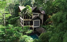 Villa Naga Putih